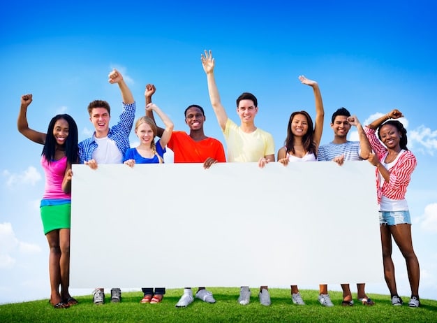 Maximize Your College Experience in 2025: Extracurriculars & Leadership