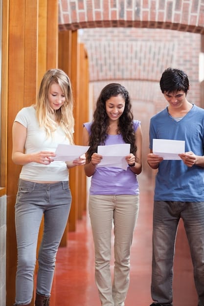 Navigating College Applications: A Guide for First-Generation Students 2025